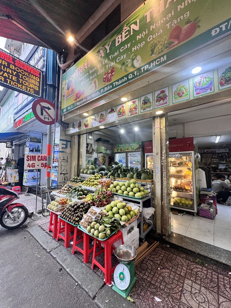 Tourist map and travel guide for Ho Chi Minh, Vietnam