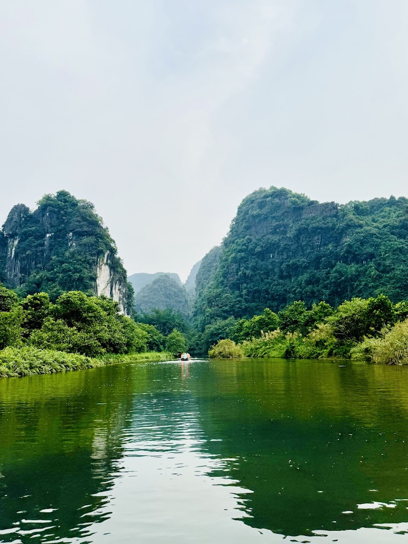 Tourist map and travel guide for Ninh Binh, Vietnam