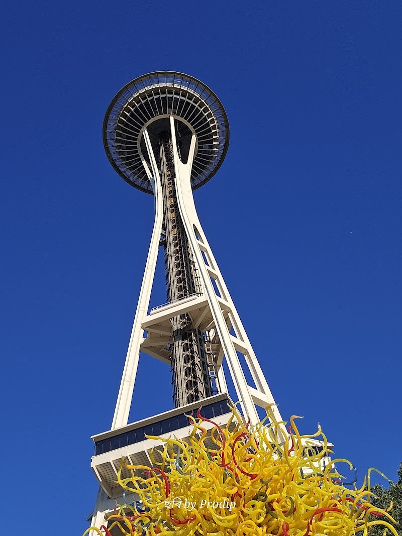 Tourist map and travel guide for Seattle